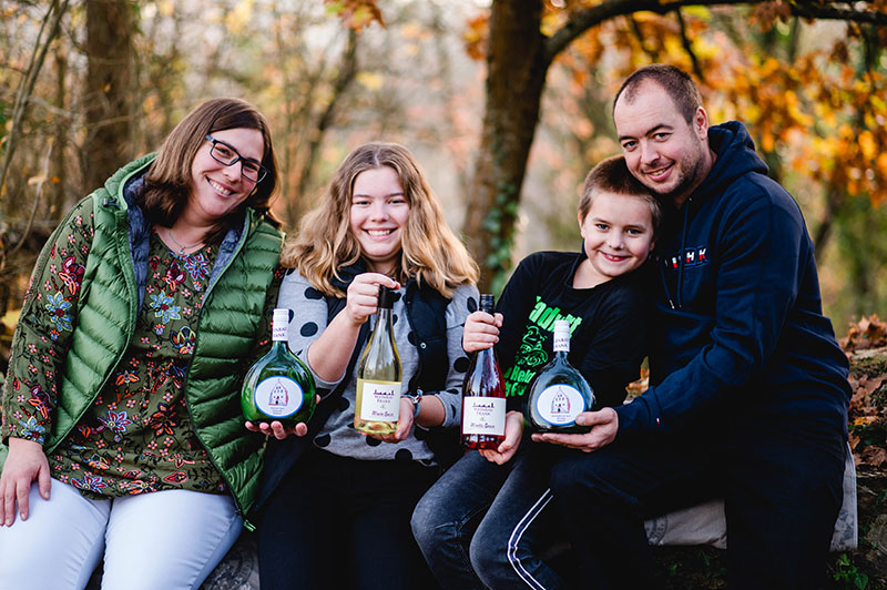 Familie May - Die Betreiber der Weinstubde und der Weinstube "Weinbau Frank"